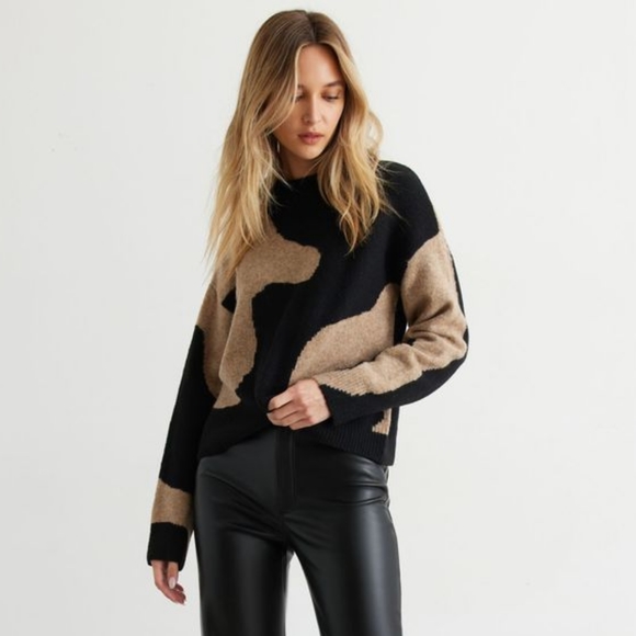 Dynamite Jacquard Crewneck Sweater - Picture 5 of 6